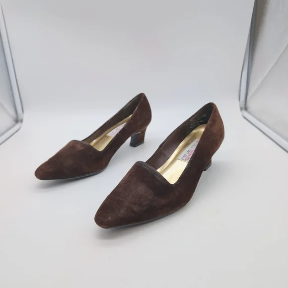 Mootsie's Tootsies Sz 10 Brown Suede Heels with Pointed Toe Vintage 90s - Picture 2 of 9